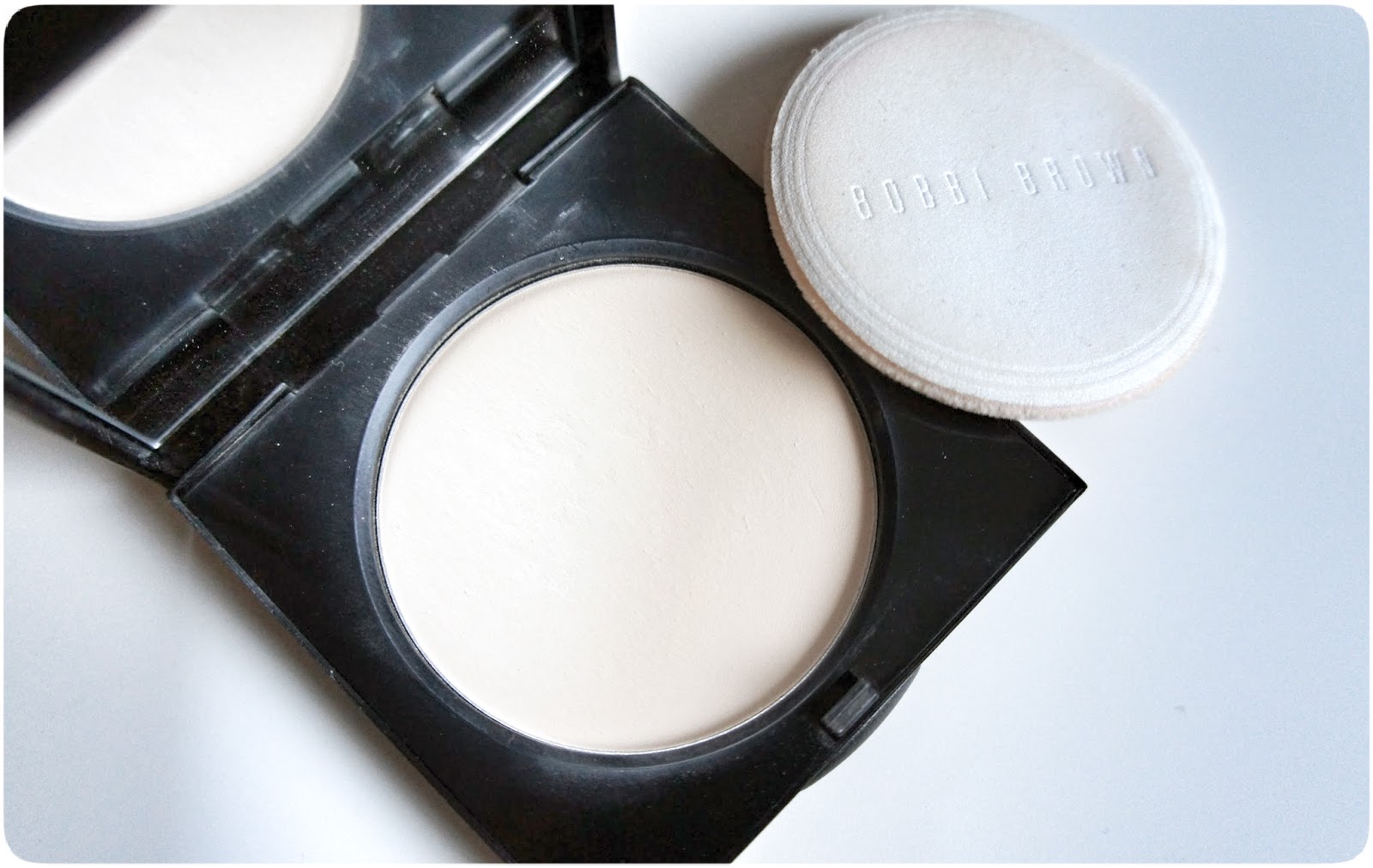 Bobbi Brown Puder